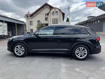 Авто Audi Q7 2025 № 7951947