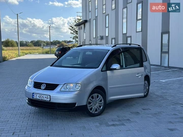 Авто Volkswagen Touran 2004 № 7952344