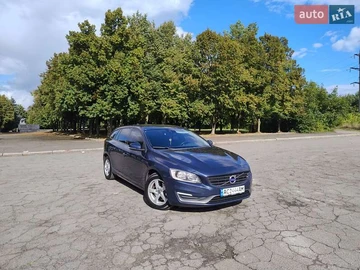Авто Volvo V60 2014 № 7952775