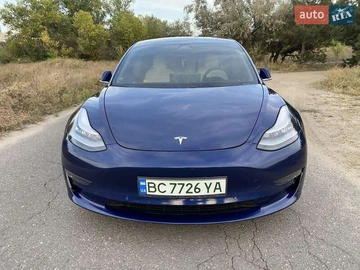 Авто Tesla Model 3 2019 № 7953126