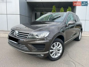 Авто Volkswagen Touareg 2015 № 7953284