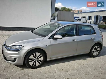Авто Volkswagen E-Golf 2015 № 7953964