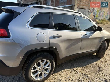 Авто Jeep Cherokee 2017 № 7954007