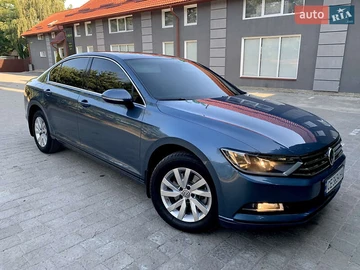 Авто Volkswagen Passat 2018 № 7954021