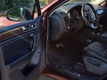 Авто Volkswagen Touareg 2017 № 7954040