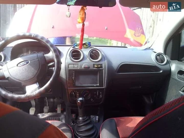Авто Ford Fiesta 2008 № 7954070
