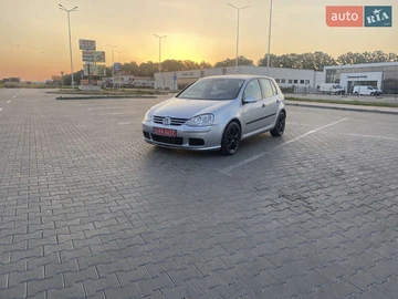 Авто Volkswagen Golf 2005 № 7954366