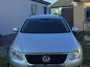 Авто Volkswagen Passat 2010 № 7954395