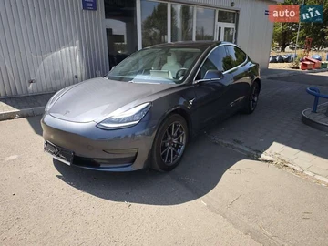 Авто Tesla Model 3 2018 № 7954600