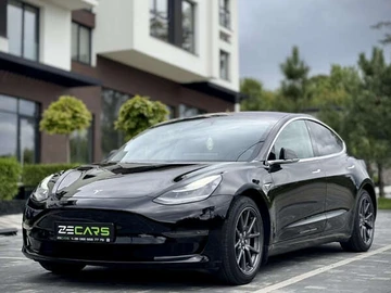 Авто Tesla Model 3 2019 № 7954601