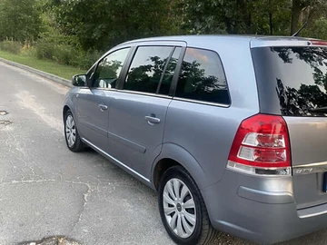 Авто Opel Zafira 2010 № 7955067