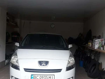 Авто Peugeot 5008 2012 № 7955216