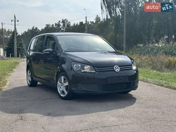 Авто Volkswagen Touran 2013 № 7955235