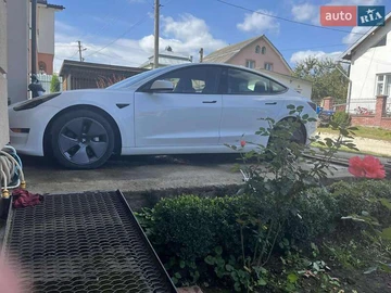 Авто Tesla Model 3 2022 № 7955604