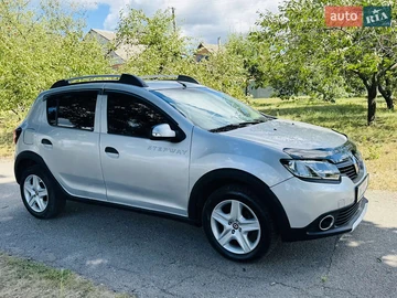 Авто Renault Sandero Stepway 2015 № 7956119