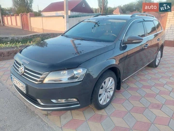 Авто Volkswagen Passat 2010 № 7956258