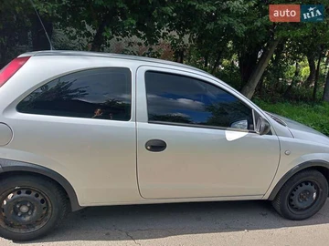 Авто Opel Corsa 2002 № 7956843