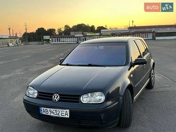 Авто Volkswagen Golf 2000 № 7956902