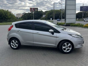 Авто Ford Fiesta 2010 № 7957116