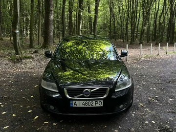 Авто Volvo V50 2011 № 7957165