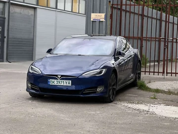 Авто Tesla Model S 2020 № 7957701