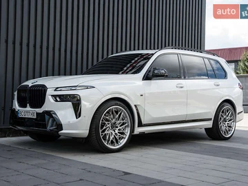 Авто BMW X7 2023 № 7957734