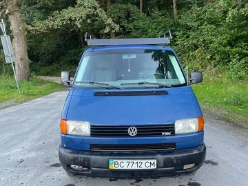 Авто Volkswagen Transporter 2000 № 7958060