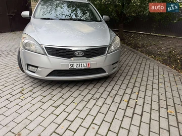 Авто KIA Ceed 2010 № 7958081