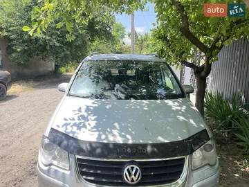 Авто Volkswagen Touran 2008 № 7958114