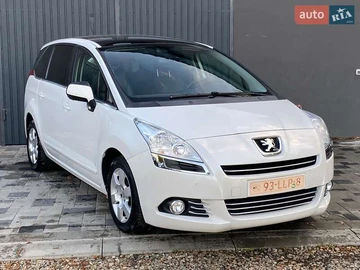 Авто Peugeot 5008 2012 № 7958231