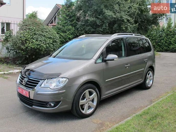 Авто Volkswagen Touran 2009 № 7958245