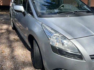 Авто Peugeot 5008 2012 № 7958258