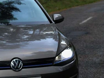 Авто Volkswagen E-Golf 2015 № 7958387