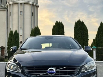 Авто Volvo V60 2015 № 7958453