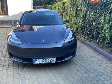 Авто Tesla Model 3 2019 № 7958600