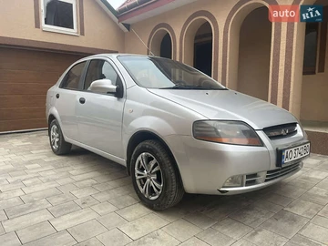 Авто Chevrolet Aveo 2006 № 7965510