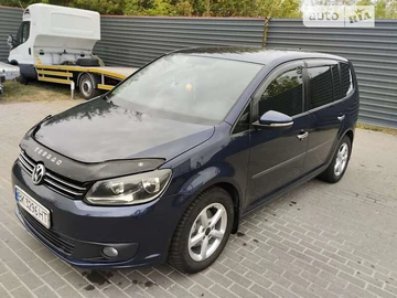 Авто Volkswagen Touran 2011 № 7965805