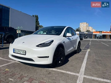Авто Tesla Model Y 2021 № 7965811