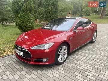 Авто Tesla Model S 2016 № 7966066