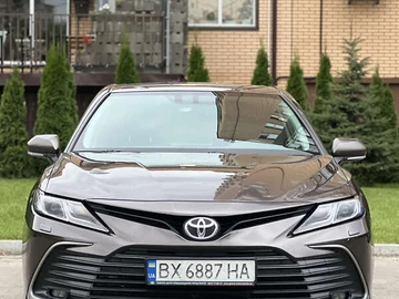 Авто Toyota Camry 2021 № 7966076