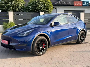 Авто Tesla Model Y 2024 № 7966383