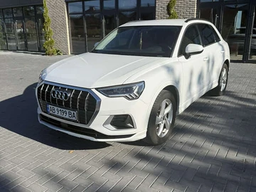 Авто Audi Q3 2023 № 7966386