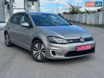 Авто Volkswagen E-Golf 2015 № 7966430
