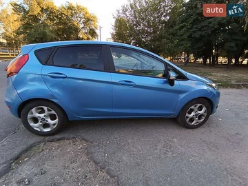 Авто Ford Fiesta 2012 № 7967105