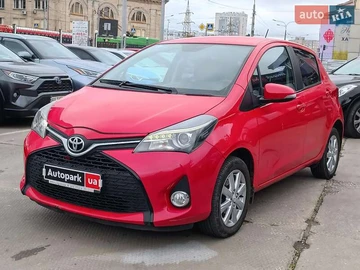 Авто Toyota Yaris 2015 № 7967144