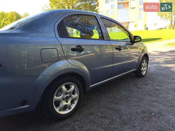 Авто Chevrolet Aveo 2007 № 7967515