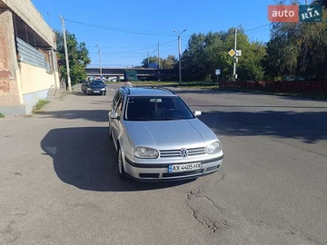 Авто Volkswagen Golf 2001 № 7967519