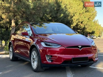 Авто Tesla Model X 2018 № 7967803