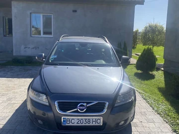 Авто Volvo V50 2011 № 7968182