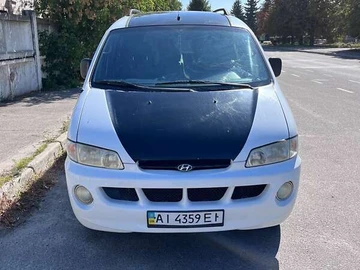 Авто Hyundai H-1 1999 № 7968592